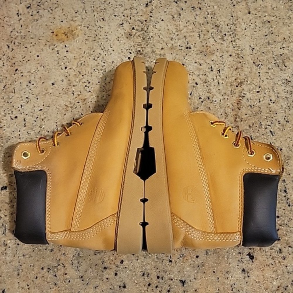 Timberland Boys Classic Leather Lace Up Boot Sz 3